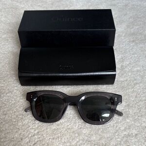 Like new! EUC Quince Aspen Sunglasses in Clear Slate Charcoal